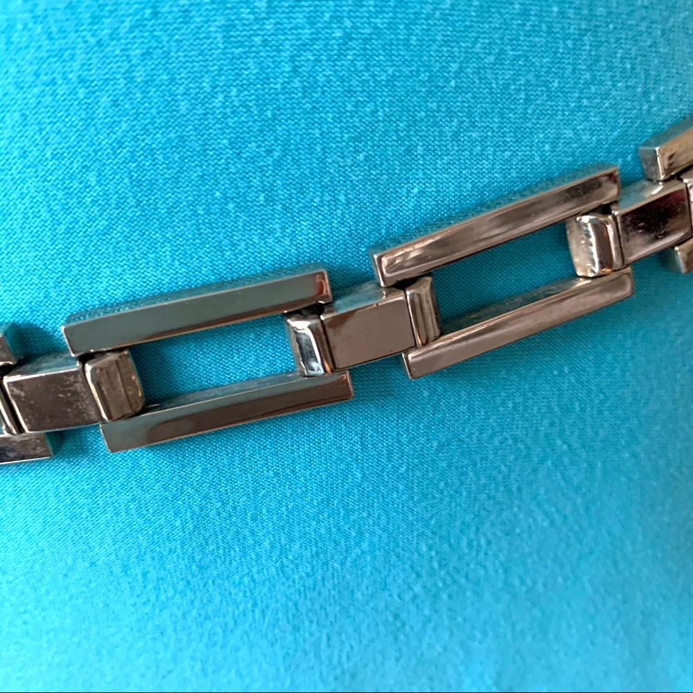 Geometric Silver Belt - Picture 3 of 4